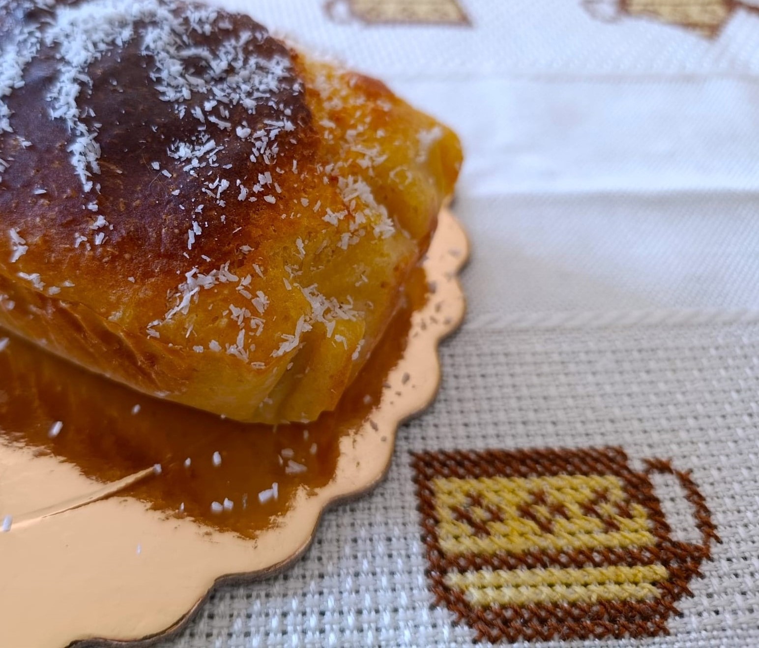 Bolo de limão e côco
