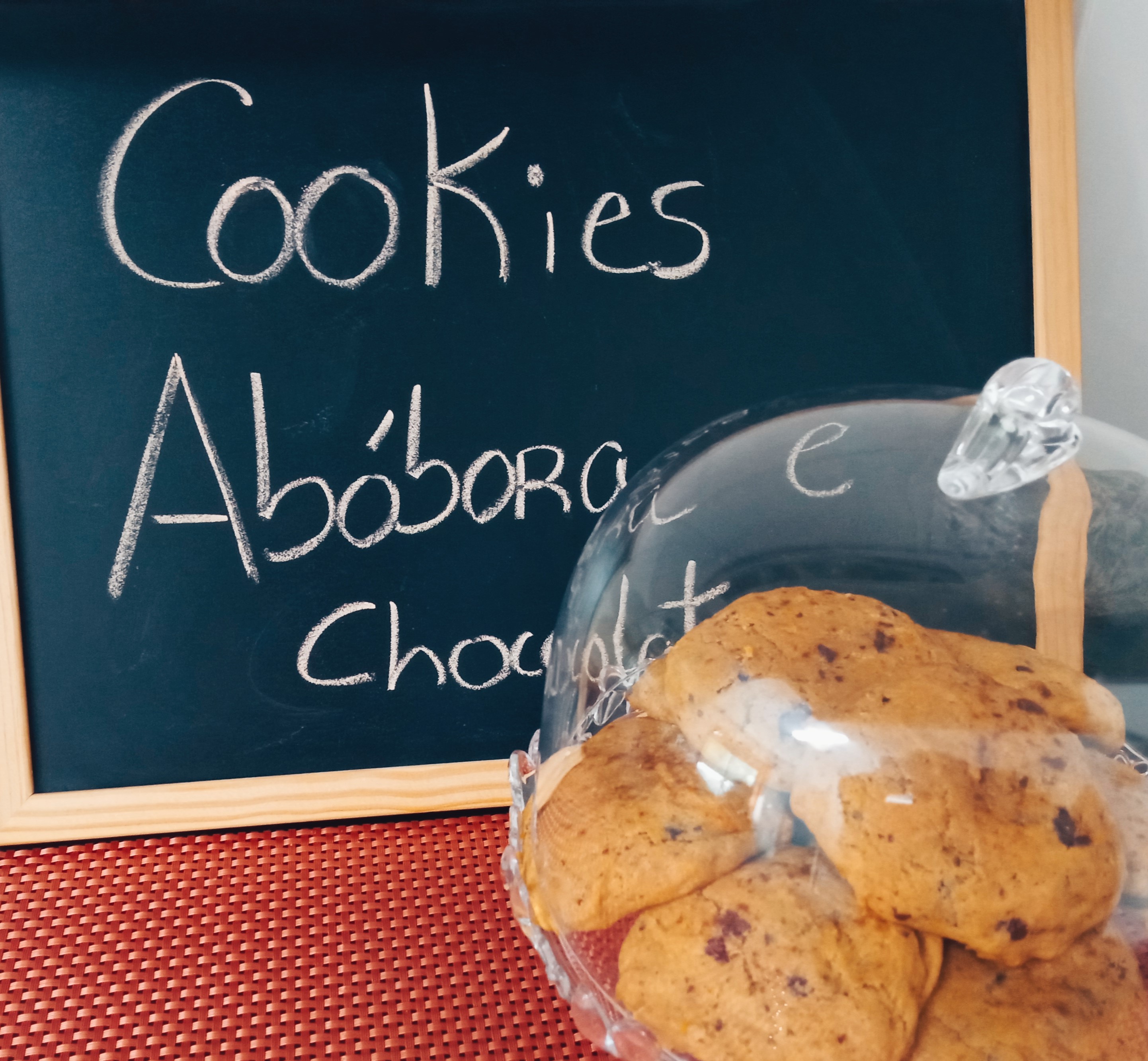 Cookies vegan de abóbora e chocolate negro