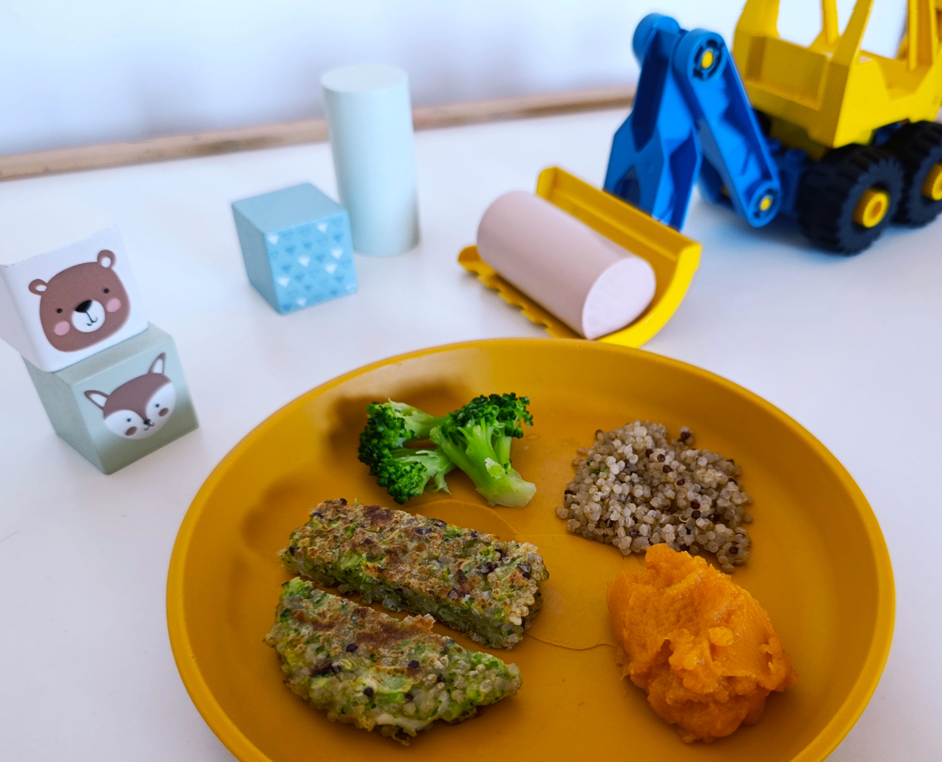 Panquecas de quinoa e vegetais
