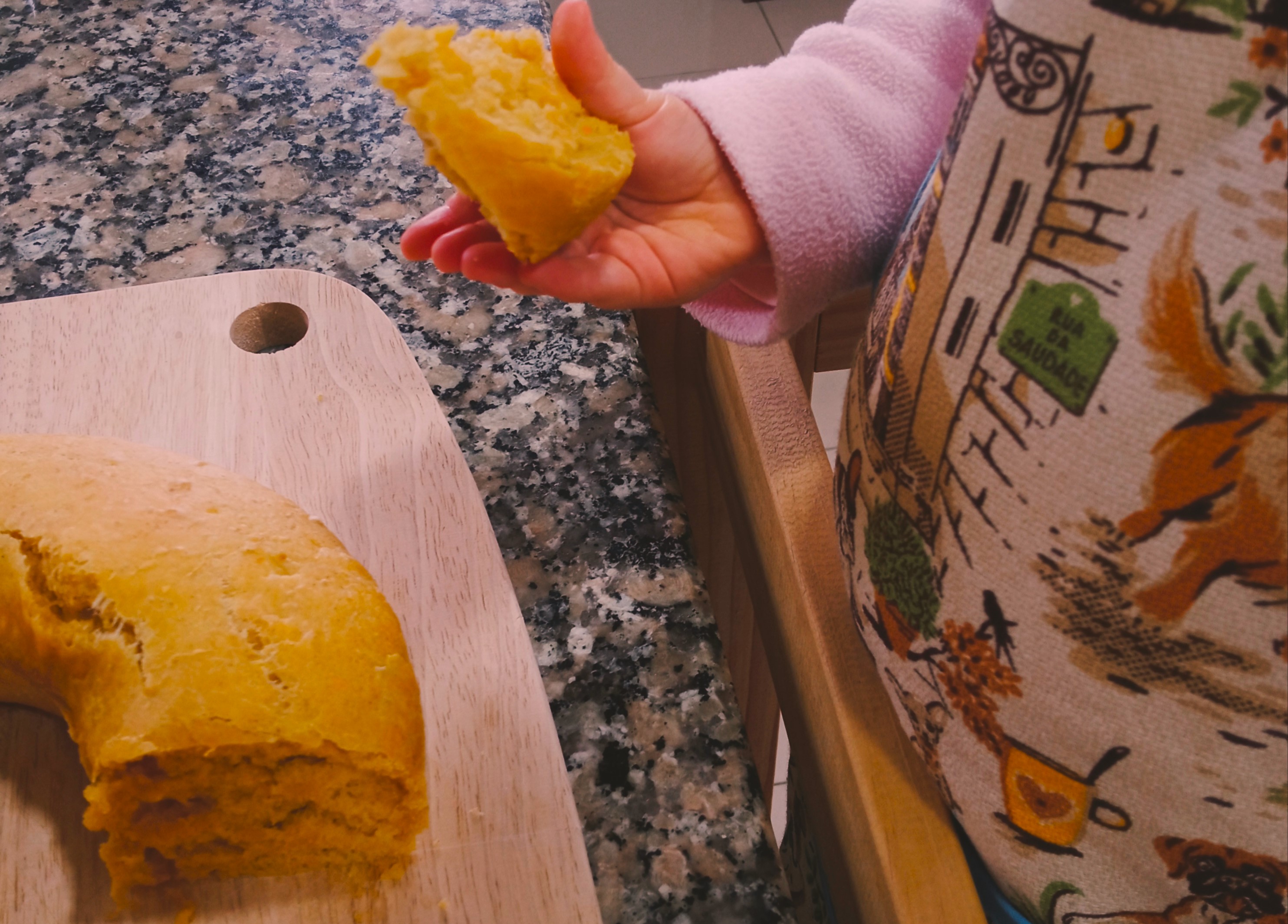 Bolo de laranja e canela